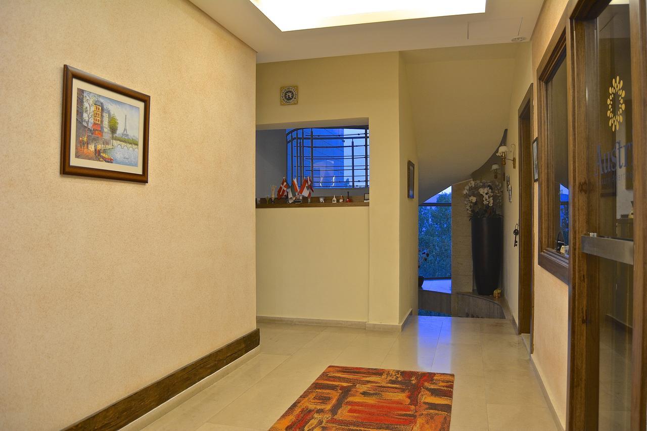 Austria Luxury Apartments, Faraya Hotel Exterior photo